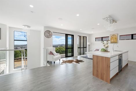 Photo of property in 9 Rakiraki Place, Flat Bush, Auckland, 2019