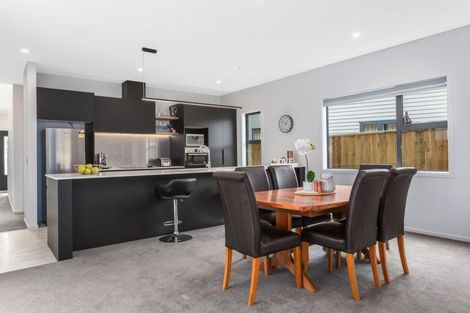 Photo of property in 3d Breakwater Way, Whitby, Porirua, 5024