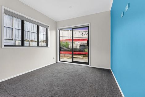 Photo of property in 1 Leven Lane, Totara Heights, Auckland, 2105