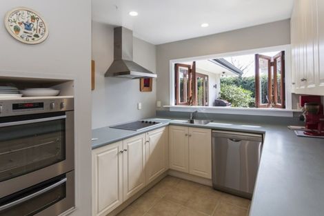 Photo of property in 17 Mcdougall Avenue, St Albans, Christchurch, 8014