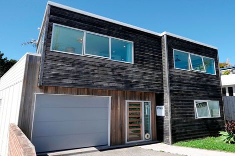 Photo of property in 90 Muri Road, Pukerua Bay, Porirua, 5026