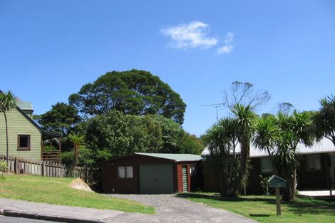 Photo of property in 1/15 Abbeygate Street, Birkdale, Auckland, 0626