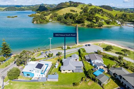 Photo of property in 906 Pataua South Road, Pataua South, Onerahi, 0192