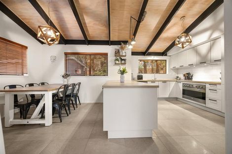 Photo of property in 1115 State Highway 16, Waimauku, 0883