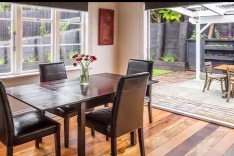 Photo of property in 1/15 Emerson Street, Berhampore, Wellington, 6023