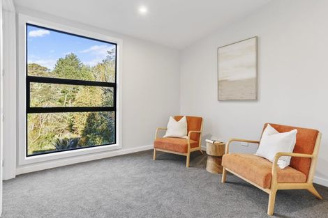 Photo of property in 9 Kaihuia Lane, Oratia, Auckland, 0604