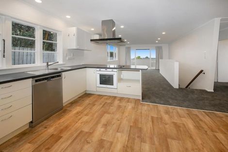 Photo of property in 71 Brightside Road, Stanmore Bay, Whangaparaoa, 0932