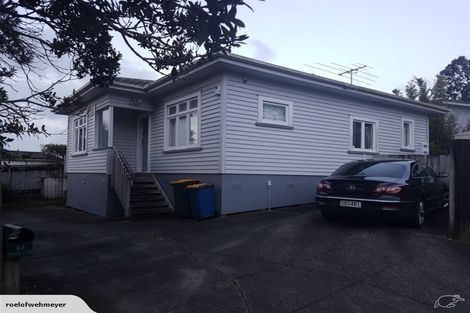 Photo of property in 20 Pine Avenue, Henderson, Auckland, 0612