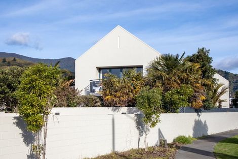 Photo of property in 9/45 Beach Road, Waikawa, Picton, 7220