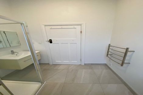 Photo of property in 20 Scarborough Terrace, Mount Victoria, Wellington, 6011