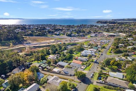 Photo of property in 29 Cedar Terrace, Stanmore Bay, Whangaparaoa, 0932