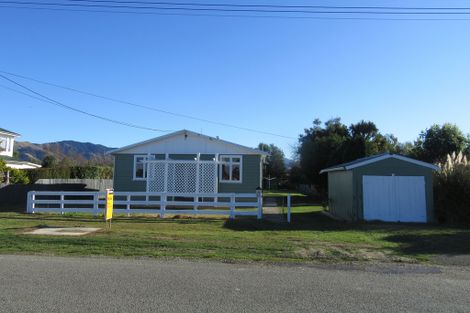 Photo of property in 35 Allan Street, Waimate, 7924