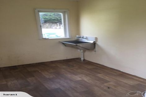 Photo of property in 2/292 Main Road, Tawa, Wellington, 5028