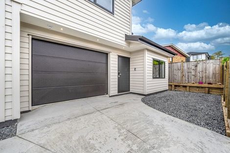 Photo of property in 7b De Quincey Terrace, Highland Park, Auckland, 2010