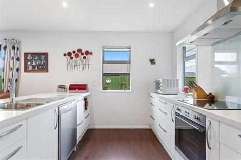 Photo of property in 10 Papawai Drive, Rangiora, 7400