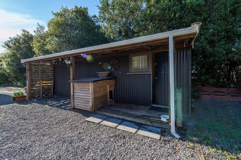 Photo of property in 16 Brook Street, Southbridge, 7602