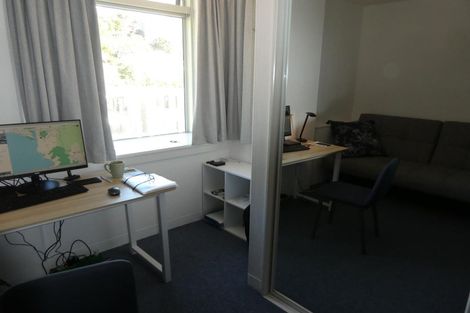 Photo of property in Jerningham Apartments, 20 Oriental Terrace, Oriental Bay, Wellington, 6011