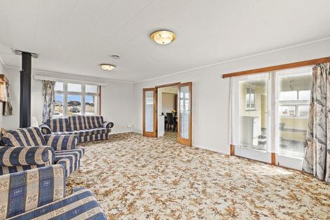 Photo of property in 15 Potaka Street, Marton, 4710