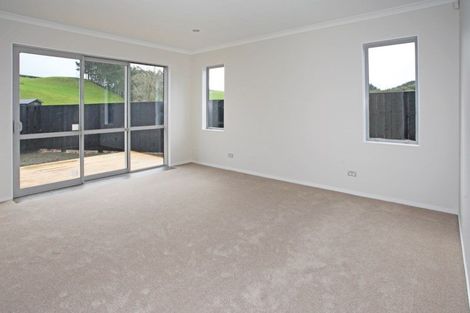 Photo of property in 9 Kato Way, Pukekohe, 2120