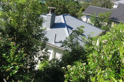 Photo of property in 151 Kelburn Parade, Kelburn, Wellington, 6012