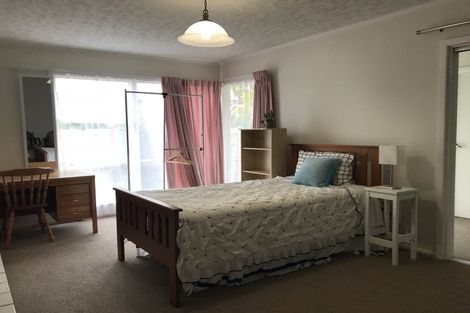 Photo of property in 1/271 Memorial Avenue, Burnside, Christchurch, 8053