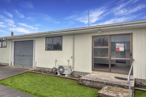 Photo of property in 2/28 Miller Street, Dannevirke, 4930