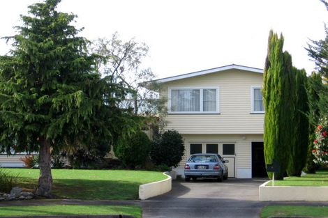 Photo of property in 10 Anzio Place, Awapuni, Palmerston North, 4412