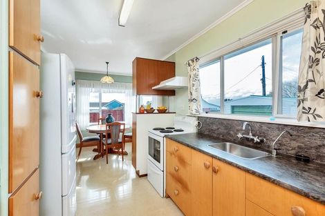 Photo of property in 116 Woodglen Road, Glen Eden, Auckland, 0602