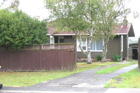 Photo of property in 39 Farquhar Road, Glendene, Auckland, 0602