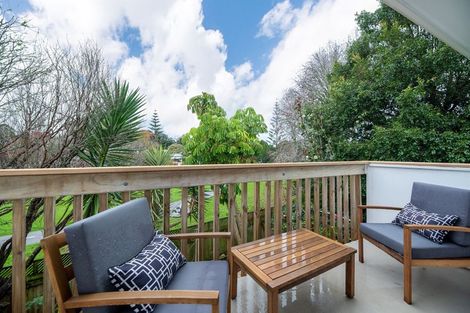 Photo of property in 1/62 Weldene Avenue, Glenfield, Auckland, 0629