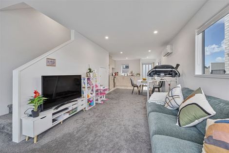Photo of property in 3/21 Titoki Street, Te Atatu Peninsula, Auckland, 0610