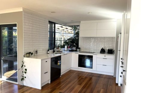 Photo of property in 14 Scott Place, Havelock North, 4130