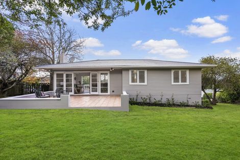 Photo of property in 19 Park Road, Glenfield, Auckland, 0629