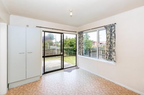 Photo of property in 5 Minifie Avenue, Melville, Hamilton, 3206