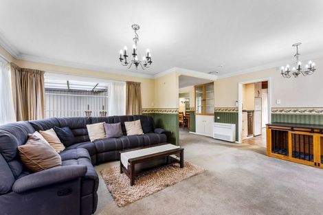 Photo of property in 33 Peel Place, Wainuiomata, Lower Hutt, 5014