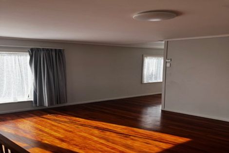 Photo of property in 59 Hutchinson Avenue, New Lynn, Auckland, 0600