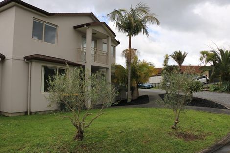 Photo of property in 24 George Deane Place, Greenhithe, Auckland, 0632