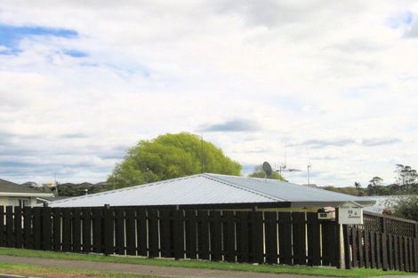 Photo of property in 13 Jonathon Street, Brookfield, Tauranga, 3110