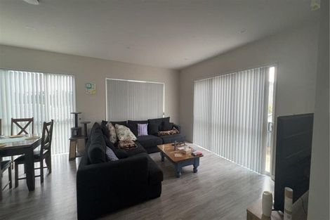 Photo of property in 10 Takurua Terrace, Orewa, 0931