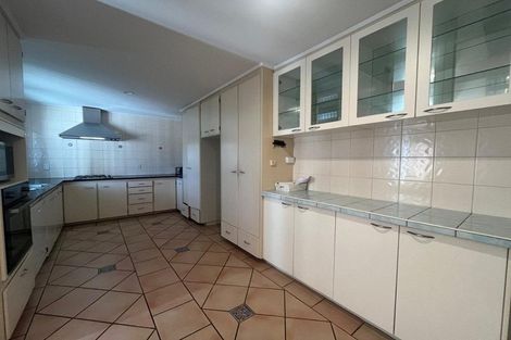 Photo of property in 12 Wairata Place, Te Atatu South, Auckland, 0610
