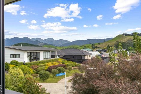 Photo of property in 5 Manatu Close, Whangamata, 3691
