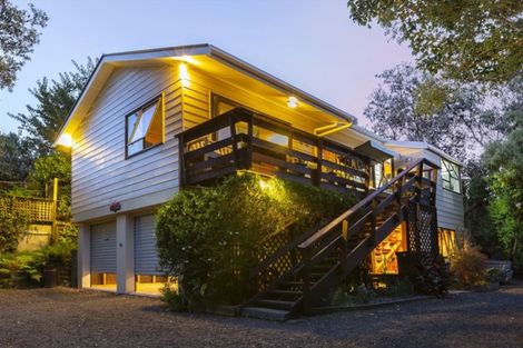 Photo of property in 33 Mellsop Avenue, Waiuku, 2123