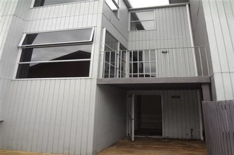 Photo of property in 2/3 Grove Road, Addington, Christchurch, 8024