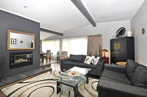 Photo of property in 14 Konini Road, Titirangi, Auckland, 0604