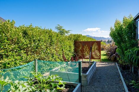 Photo of property in 38 Mount Nicholas Avenue, Wanaka, 9305