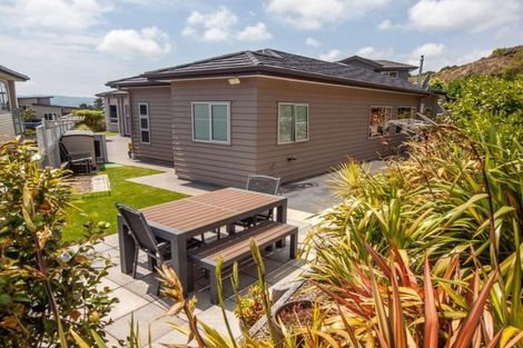 Photo of property in 20 The Fjord, Aotea, Porirua, 5024