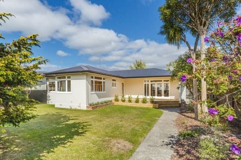 Photo of property in 74 Ihaka Street, Hokowhitu, Palmerston North, 4410