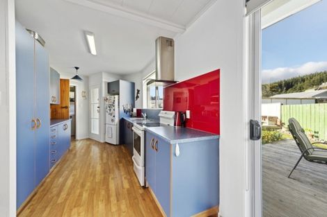 Photo of property in 54 Hillside Drive, Maoribank, Upper Hutt, 5018