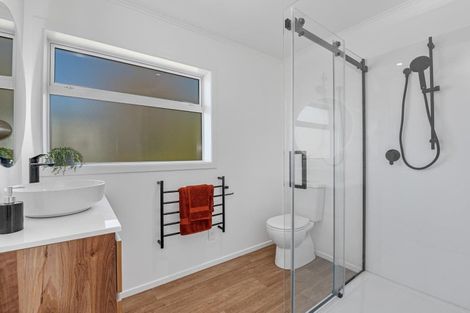 Photo of property in 8 Fairview Road, Western Heights, Rotorua, 3015