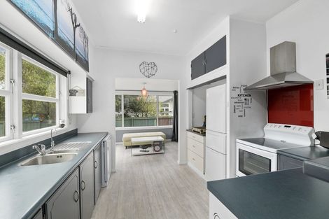 Photo of property in 39 Sussex Street, Levin, 5510